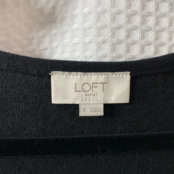 NWOT LOFT Outlet Sweetheart Sweater - Picture 2 of 4
